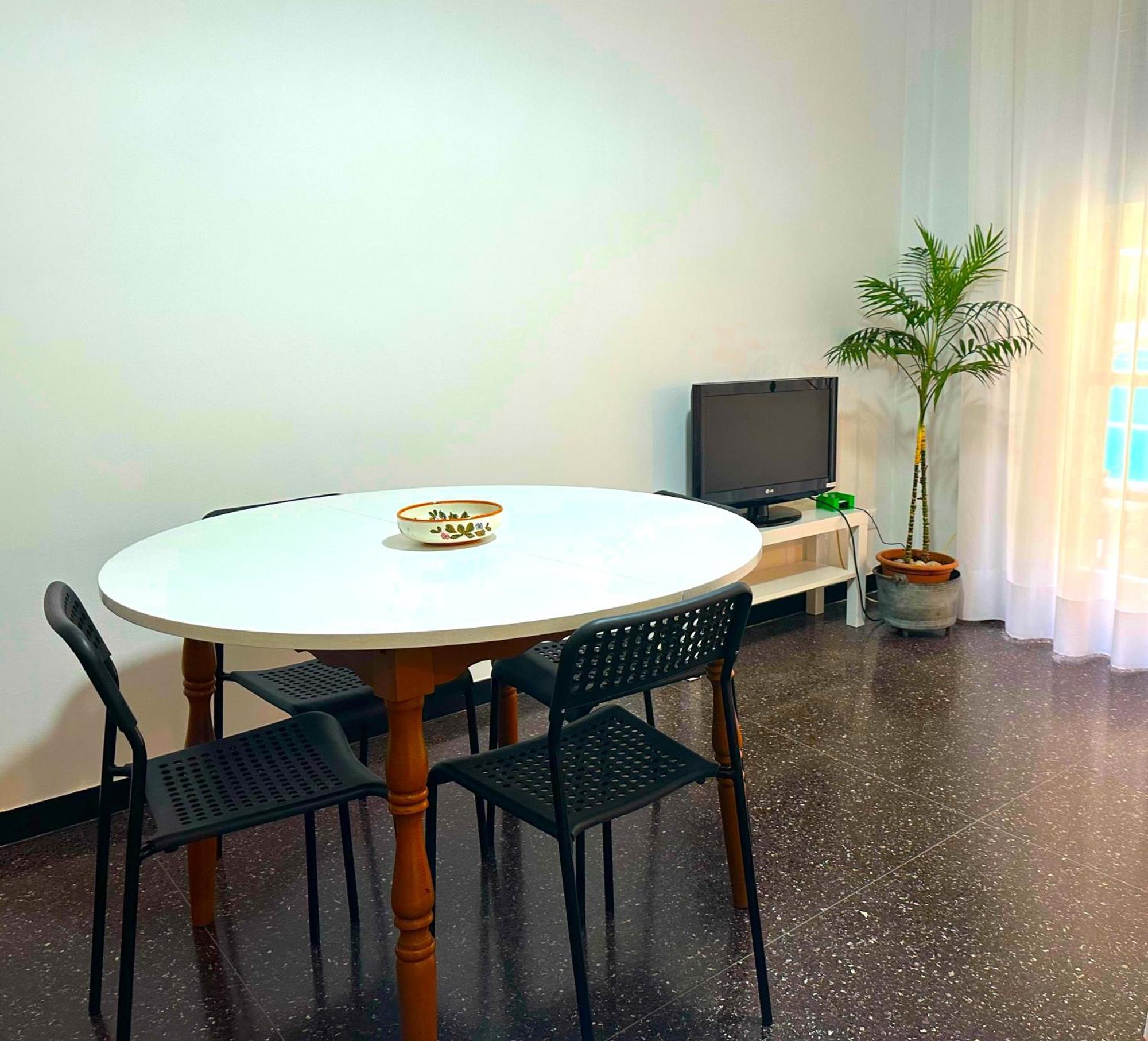Rivierarent Moma 100 Metri Dal Mare Apartment Финале Лигуре Екстериор снимка